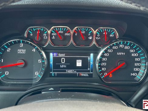 Used 2019 Chevrolet Suburban LT image 33