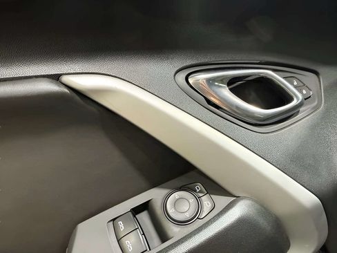 Used 2018 Chevrolet Camaro SS RWD image 16