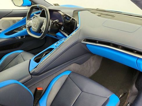 Used 2021 Chevrolet Corvette Stingray Premium Cpe w/ Z51 Performance Package image 28