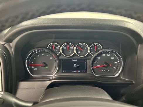 Used 2021 Chevrolet Silverado 1500 LT Trail Boss w/ Convenience Package II AWD/4WD image 13
