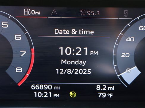 Used 2021 Audi Q3 2.0T Premium w/ Convenience Package image 41