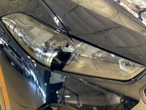 New 2026 BMW X6 xDrive40i w/ Climate Comfort Package image 13