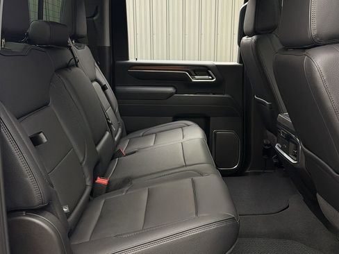 Used 2025 GMC Sierra 3500 Denali w/ Denali Reserve Package image 42
