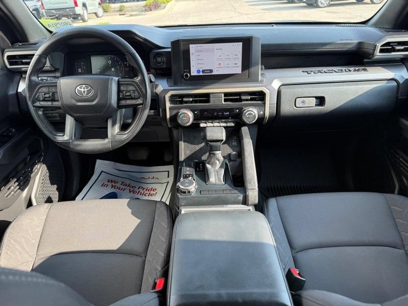 Used 2026 Toyota Tacoma SR5 AWD/4WD image 13