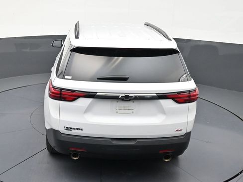 Used 2024 Chevrolet Traverse RS FWD image 15