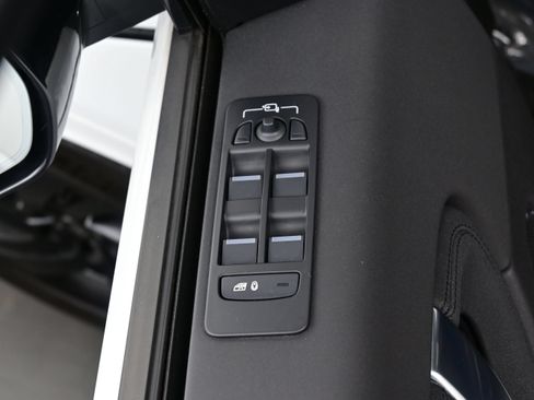 Used 2025 Land Rover Discovery Sport S AWD/4WD image 10