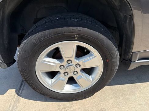 Used 2015 Jeep Compass Sport w/ Power Value Group FWD image 13