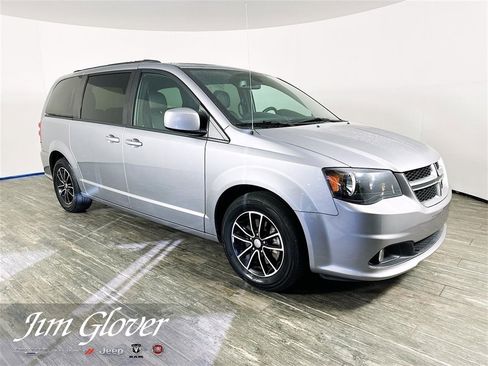 Used 2019 Dodge Grand Caravan GT image 1