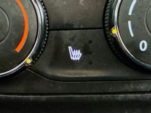 Used 2024 Chevrolet Trax RS image 4