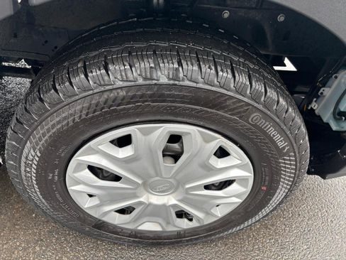 Used 2024 Ford Transit 250 Low Roof w/ Exterior Upgrade Package image 9