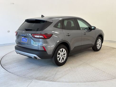 Certified 2025 Ford Escape Active image 9