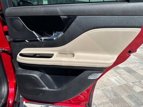 New 2025 Lincoln Corsair FWD image 21