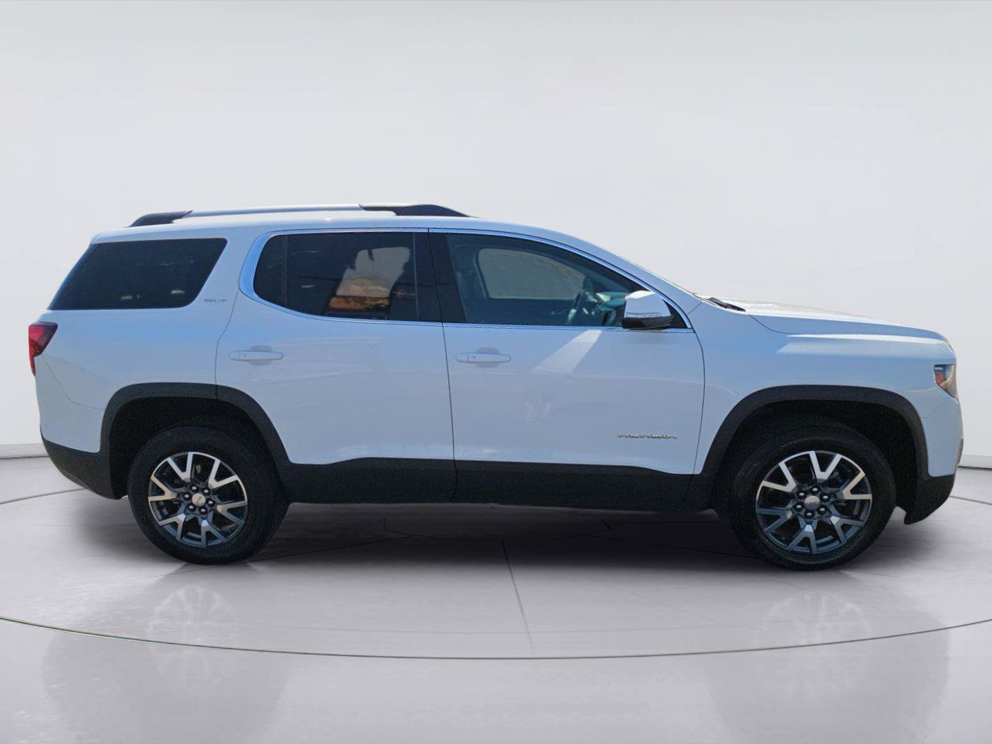 Used 2023 GMC Acadia SLT FWD image 15