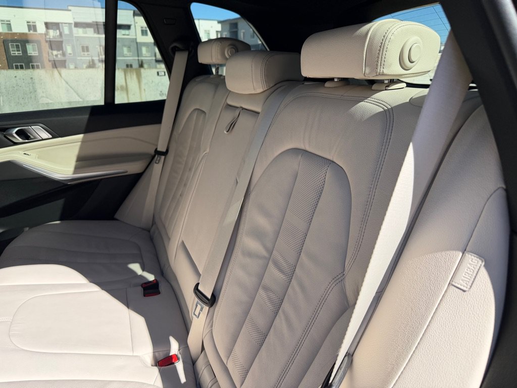 Used 2022 BMW X5 xDrive40i w/ M Sport Package AWD/4WD image 21