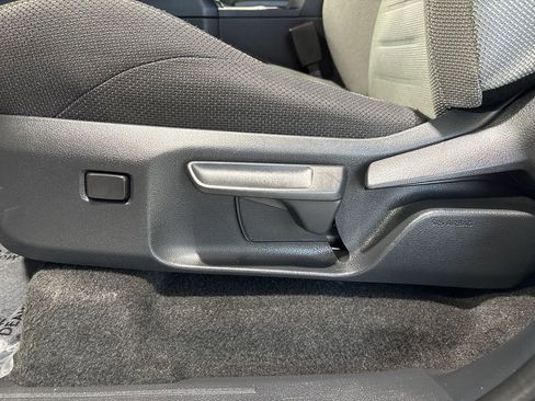 Certified 2025 Toyota 4Runner TRD Off-Road image 12