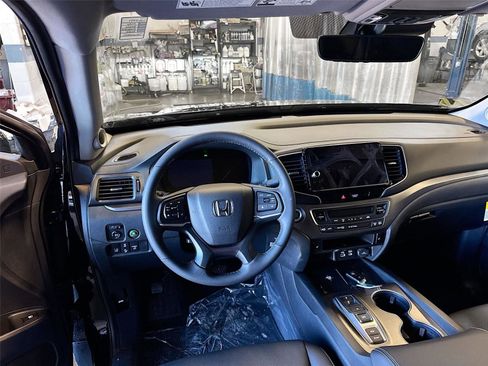 New 2026 Honda Ridgeline RTL image 2