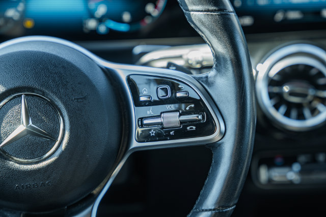 Certified 2023 Mercedes-Benz GLB 250 4MATIC w/ Premium Package image 29