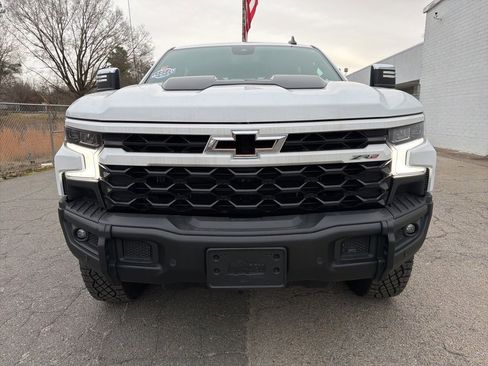 Used 2024 Chevrolet Silverado 1500 ZR2 w/ ZR2 Bison Edition image 7