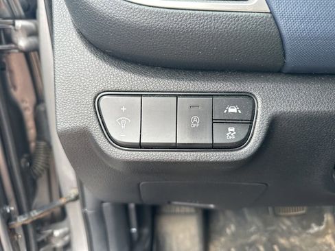 Used 2022 Kia Seltos S AWD/4WD image 17