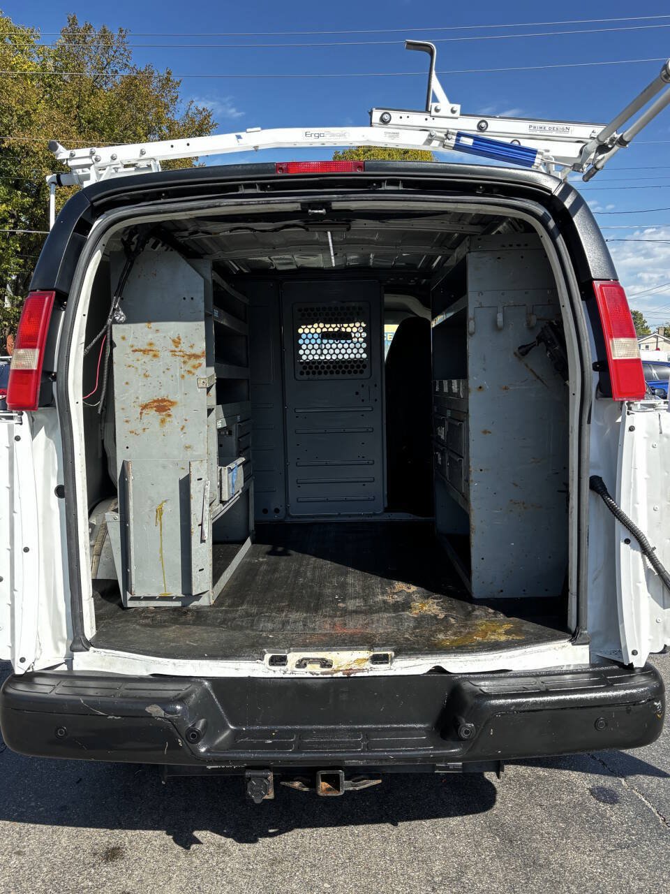 Used 2014 GMC Savana 3500 RWD image 12