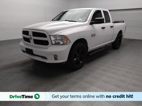 Used 2017 RAM 1500 Express RWD image 1