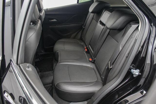 Used 2022 Buick Encore Preferred w/ Safety Package II FWD image 21