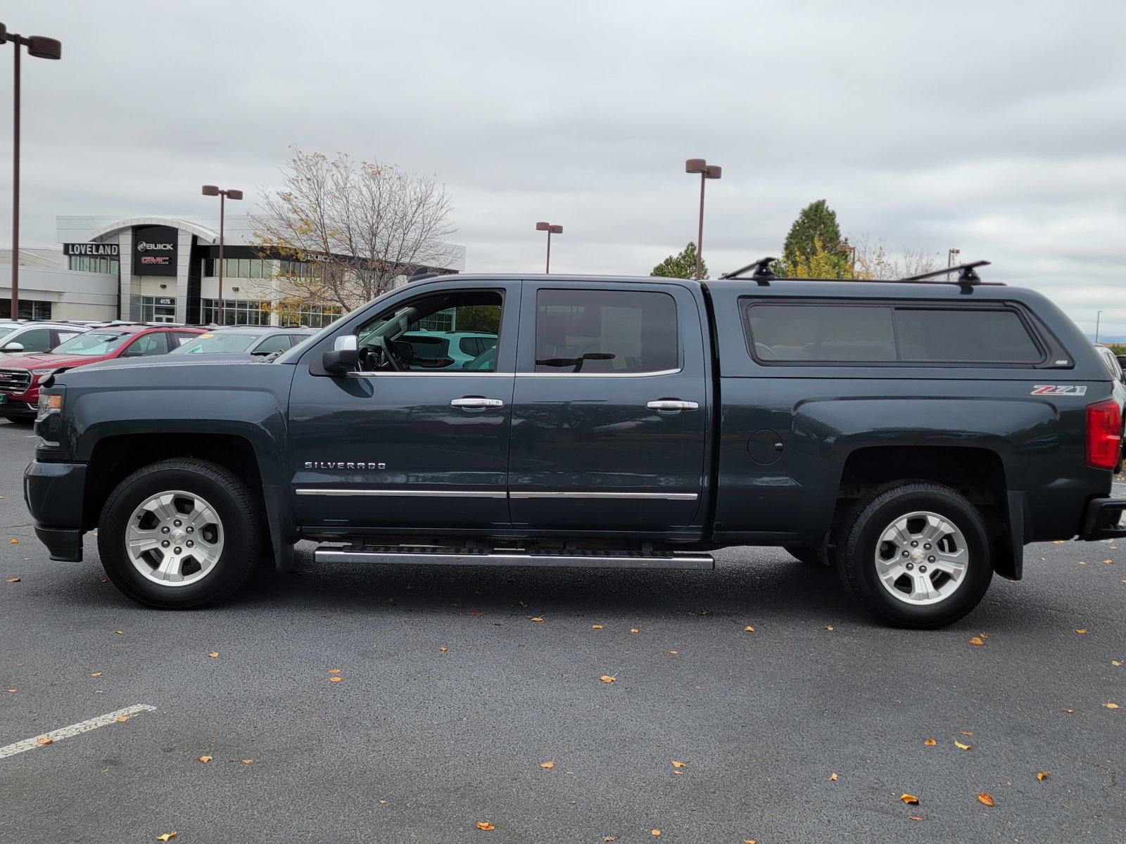 Used 2017 Chevrolet Silverado 1500 LTZ Z71 w/ LTZ Plus Package AWD/4WD image 6