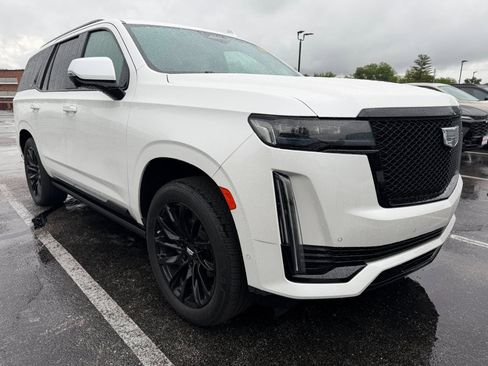 Certified 2021 Cadillac Escalade Sport Platinum AWD/4WD image 3