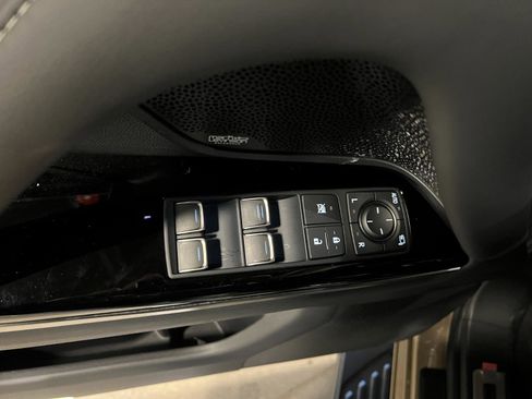 Used 2025 Lexus LX 700h Overtrail image 28