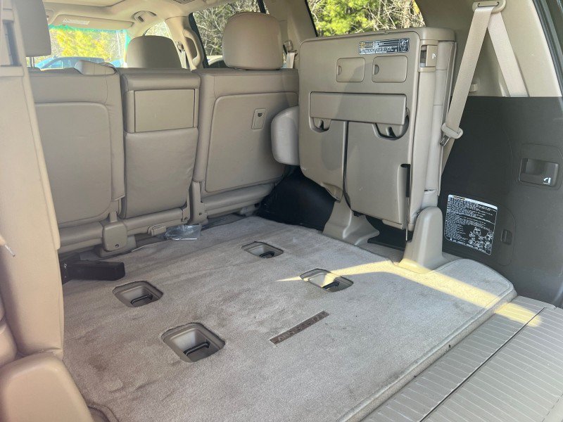 Used 2011 Toyota Land Cruiser AWD/4WD image 33