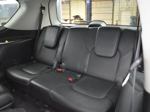 Used 2019 Nissan Armada Platinum w/ Captain's Chairs Package image 10