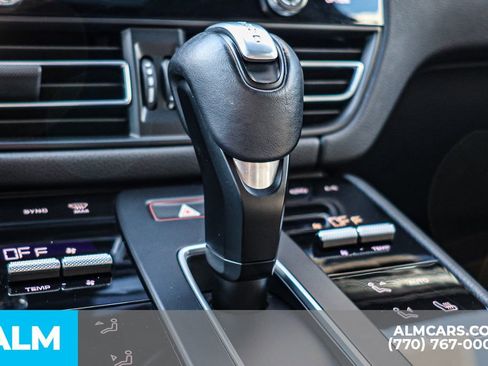 Used 2023 Porsche Macan w/ Premium Package Plus image 48