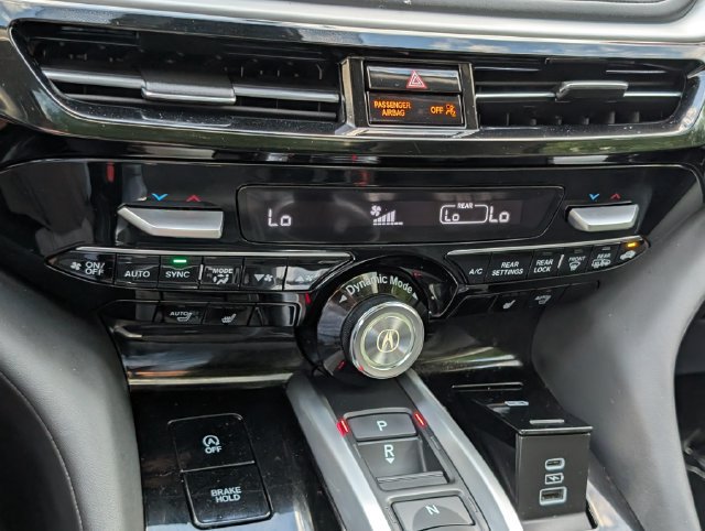 Used 2023 Acura MDX w/ Technology Package AWD/4WD image 32