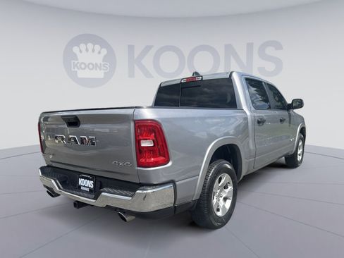Used 2025 RAM 1500 Big Horn AWD/4WD image 7
