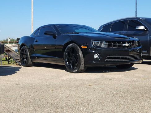 Used 2010 Chevrolet Camaro SS w/ RS Package image 12