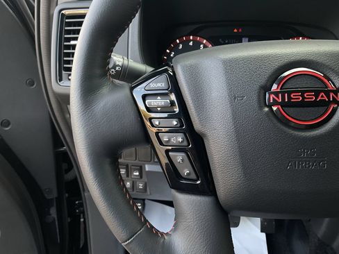 Used 2023 Nissan Frontier PRO-4X w/ Pro Convenience Package AWD/4WD image 34