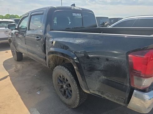 Used 2022 Toyota Tacoma SR5 RWD image 5