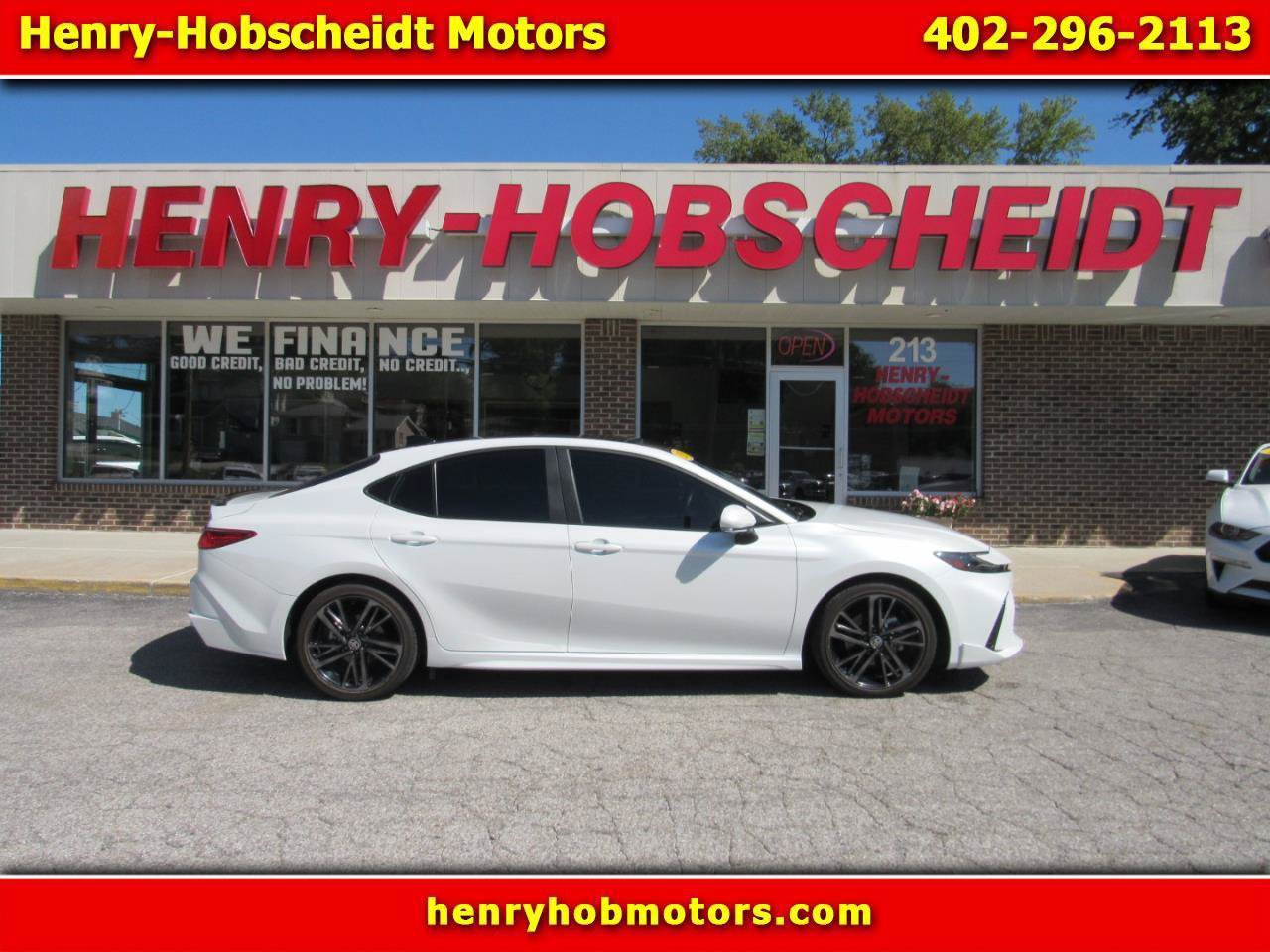 Used 2025 Toyota Camry XSE FWD image 1