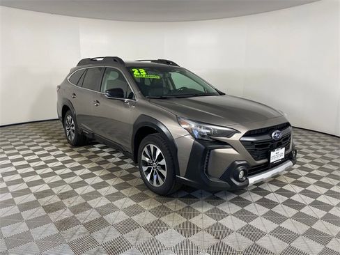 Used 2023 Subaru Outback Limited image 27