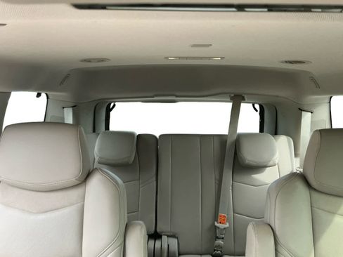 Used 2017 Cadillac Escalade Premium Luxury AWD/4WD image 16