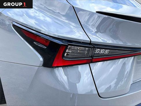 Used 2025 Lexus IS 350 F Sport RWD image 27