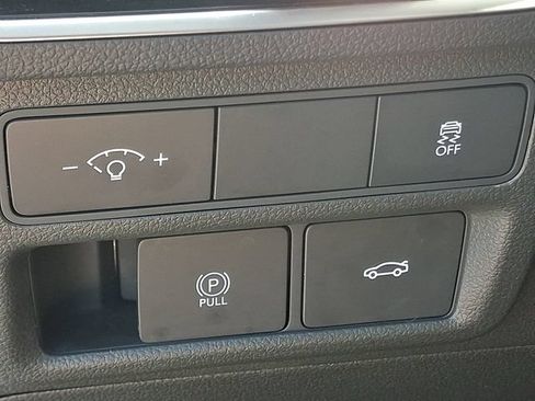 Used 2025 Hyundai Sonata SEL FWD image 25