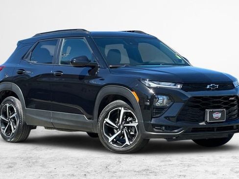 Used 2022 Chevrolet TrailBlazer RS FWD image 1
