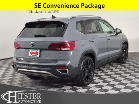 Used 2022 Volkswagen Taos SE AWD/4WD image 8