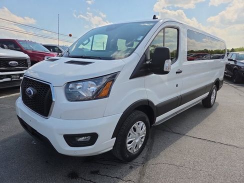 Used 2023 Ford Transit 350 XLT RWD image 2
