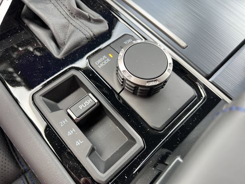 New 2026 Toyota Sequoia Platinum image 27