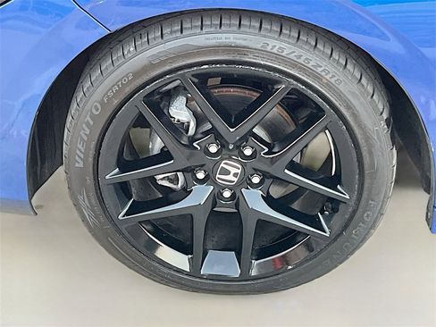 Used 2024 Honda Civic Sport image 29