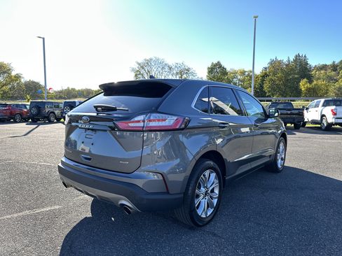 Used 2023 Ford Edge Titanium image 6