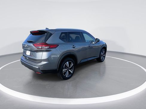 Certified 2025 Nissan Rogue SL w/ SL Premium Package image 8