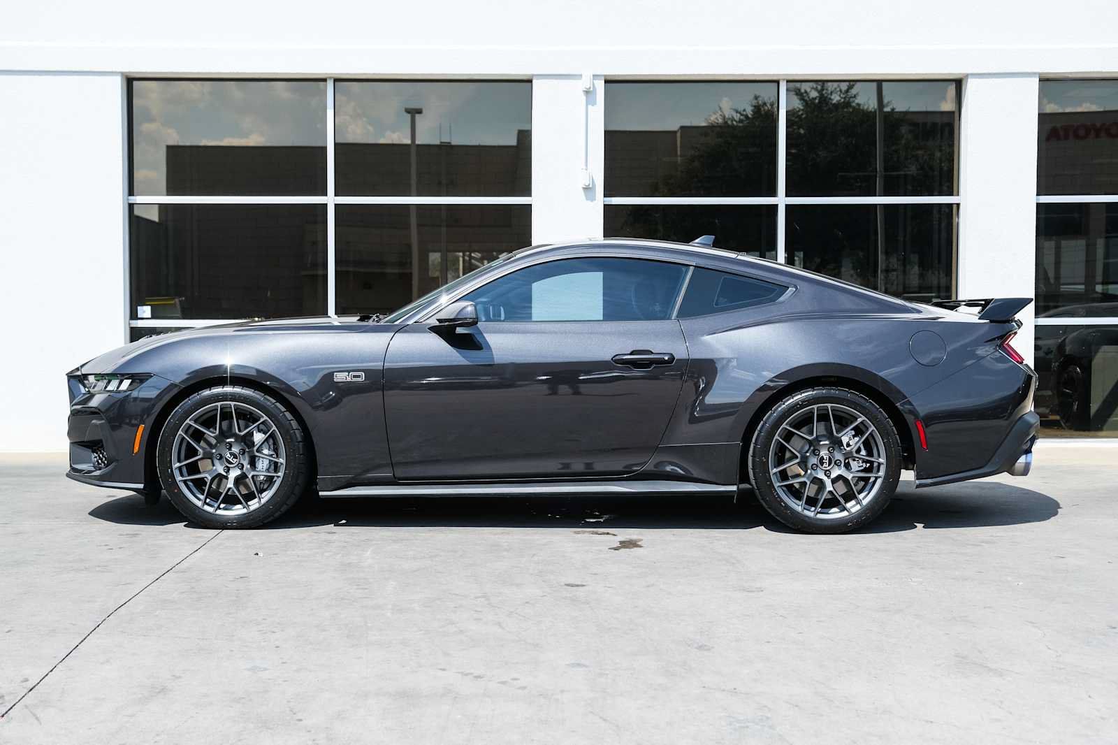 Used 2024 Ford Mustang GT Premium RWD image 19
